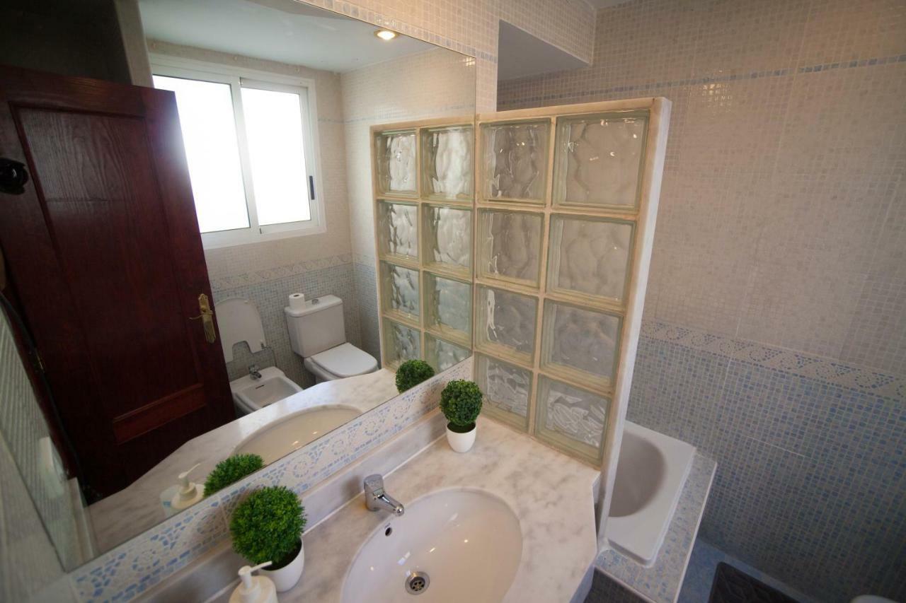 Ginger Apartment อาลิกันเต ภายนอก รูปภาพ
